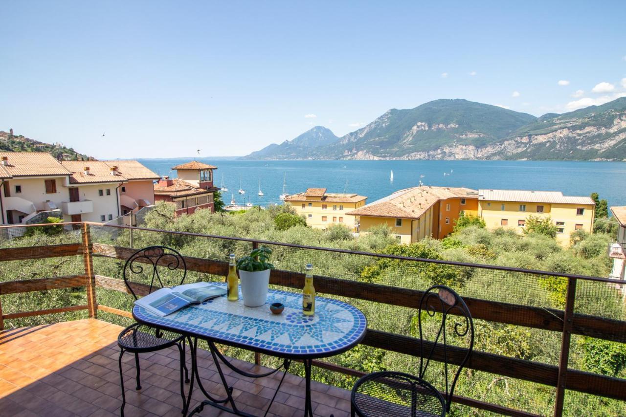 Villa Diana - Terrazza Sul Lago Ассенца-ді-Брензоне Екстер'єр фото